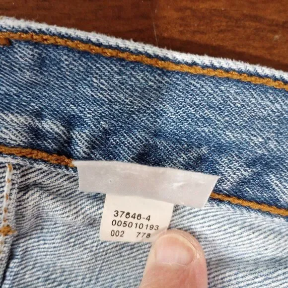 Levi's 501-0193 Button-Fly Denim Jeans Original size 31x32. Current size 30x31